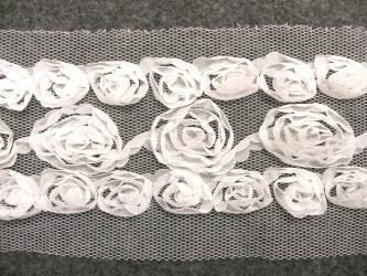 1 m Tüll mit Bandblume    55 / 75  mm br. 