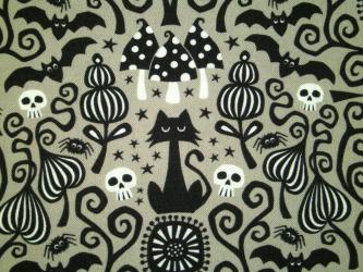 0,1 m Organic Cotton Druckstoff "Gothic Whimsy - Die schwarze Katze" 110 cm br. 