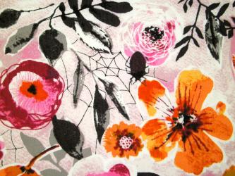 0,1m feiner Baumwolldruck "Blumen der Nacht" 114 cm br. 