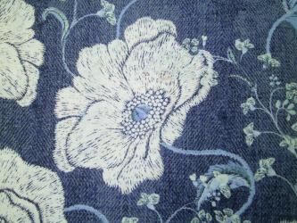 0,1m Baumwolldruck "Denim Friendly - Blumenstickerei" ca. 110 cm br. 