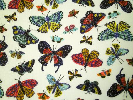 0,1 m Baumwoll-Digitaldruckstoff  "Schmetterlinge" 